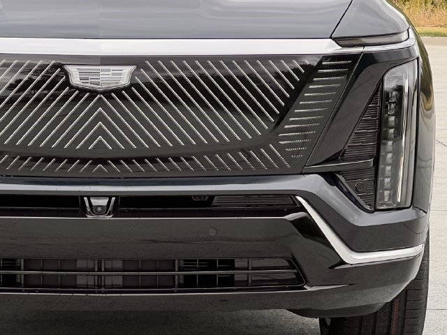 2027 Cadillac VISTIQ Luxury - Photo 8