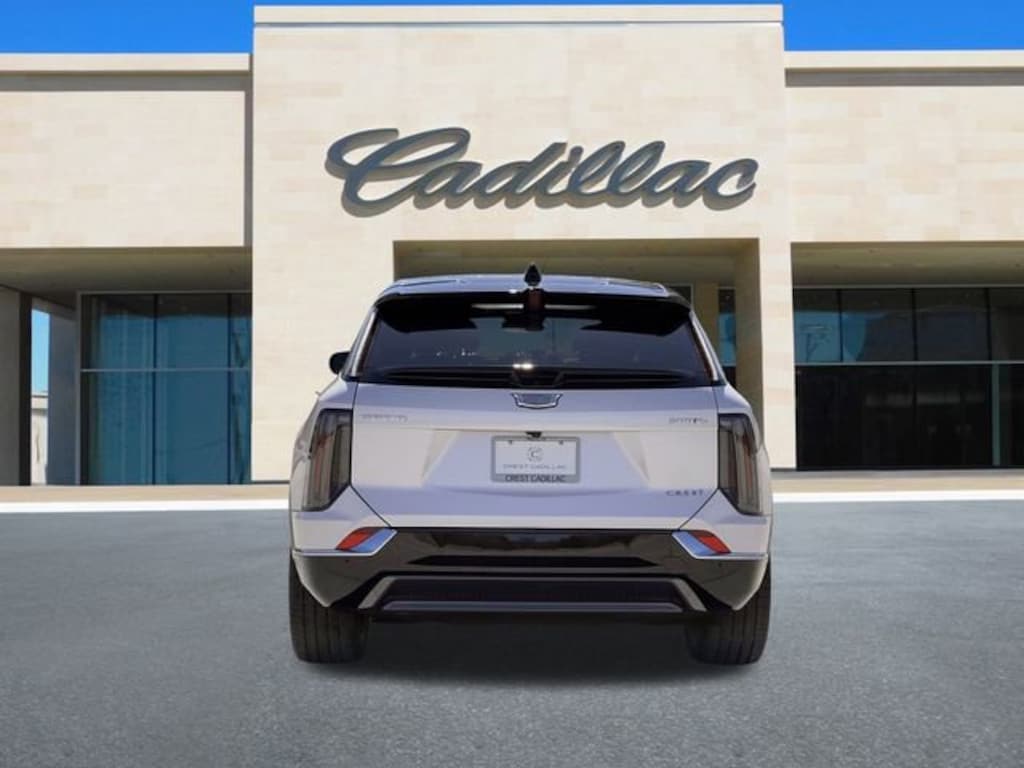 New 2025 CADILLAC OPTIQ Luxury 2 SUV