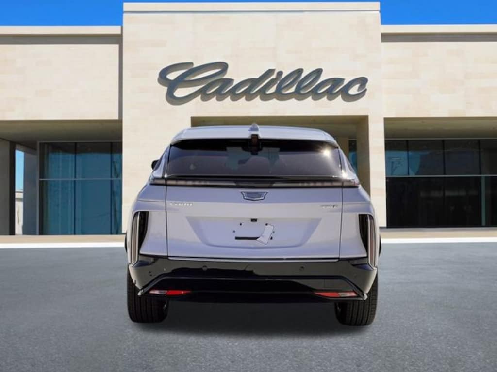 New 2026 CADILLAC LYRIQ Luxury SUV