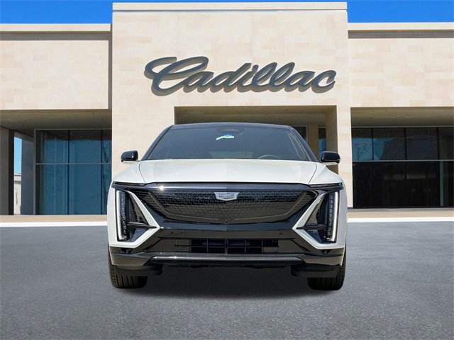 2025 Cadillac Lyriq Sport photo 3