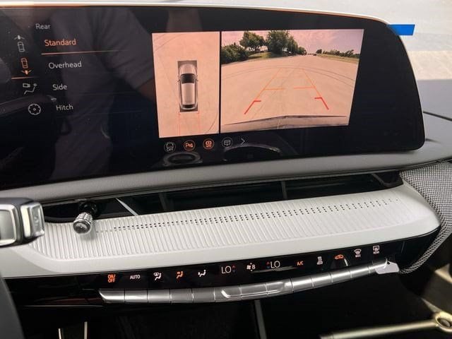 2027 Cadillac OPTIQ Sport - Photo 16