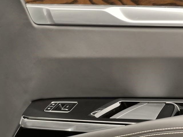 2026 Cadillac Escalade Platinum Sport - Photo 25
