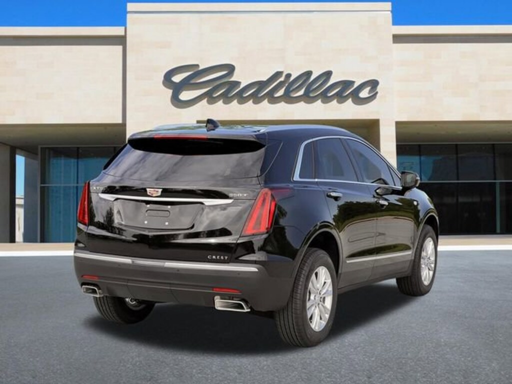 New 2026 CADILLAC XT5 Luxury SUV