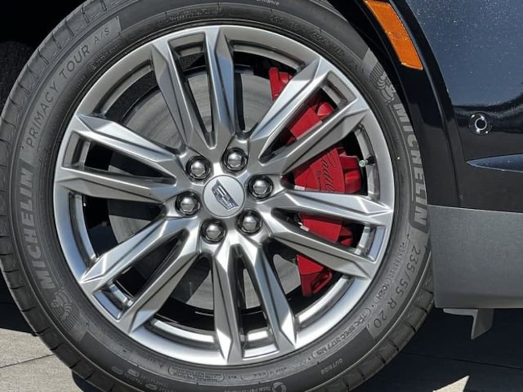 New 2025 CADILLAC XT5 Sport SUV