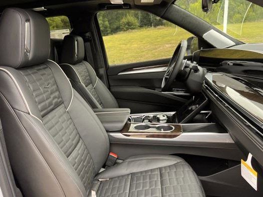 2026 Cadillac Escalade Platinum Sport - Photo 23