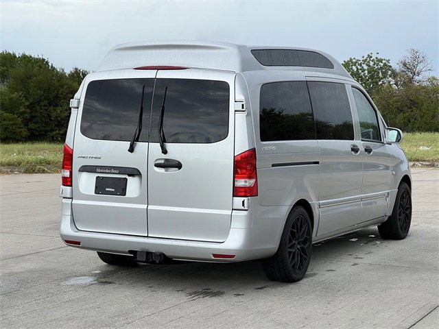 2021 Mercedes Benz Metris Passenger Van photo 2