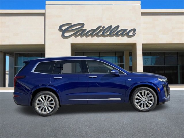 2025 Cadillac XT6 Premium Luxury photo 2