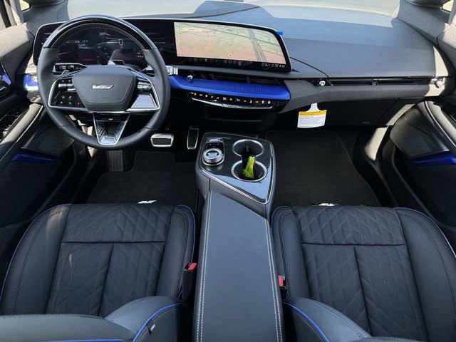 2026 Cadillac OPTIQ V-Series - Photo 10