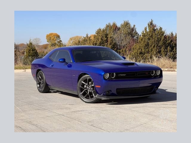 2019 Dodge Challenger R/T's photo