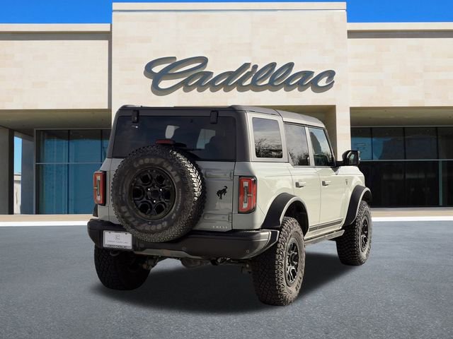 2021 Ford Bronco First Edition photo 3