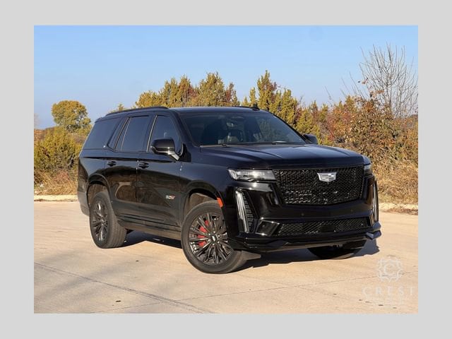 2024 Cadillac Escalade V-Series's photo