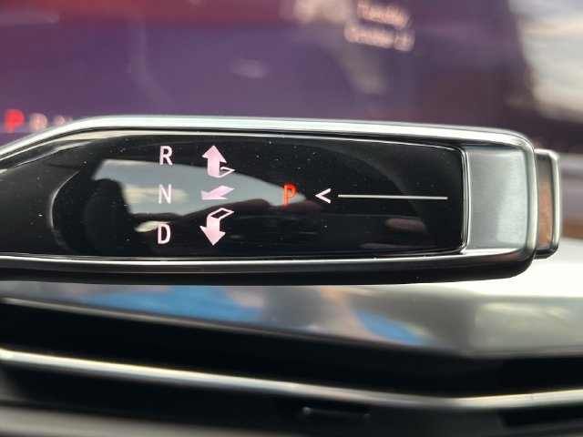 2026 Cadillac Escalade Platinum Sport - Photo 17