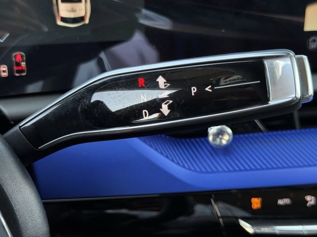 2026 Cadillac OPTIQ V-Series - Photo 17