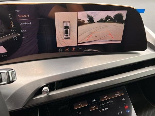 2027 Cadillac VISTIQ Sport - Photo 16