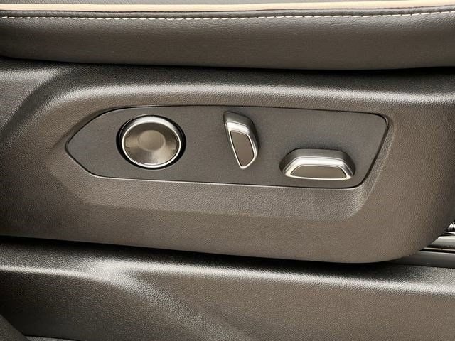 2026 Cadillac Escalade Luxury - Photo 25