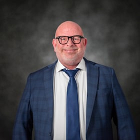 Staff member Pat Austin from ID_67bd95faa962