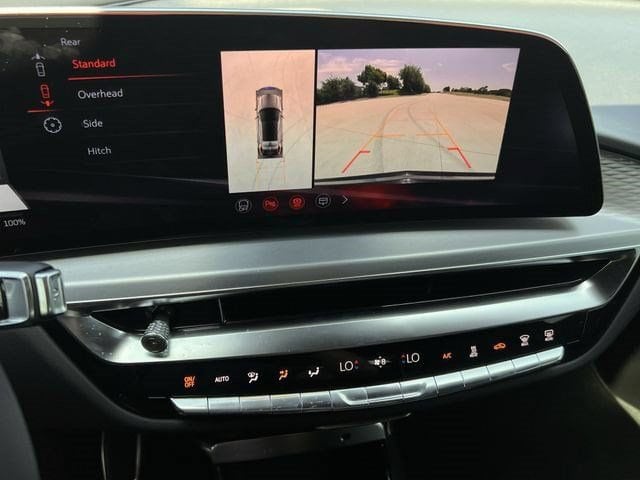 2026 Cadillac LYRIQ V Premium - Photo 18