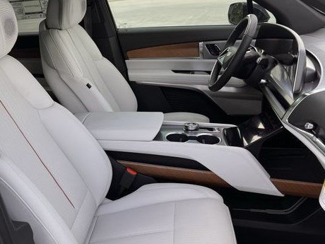 2027 Cadillac VISTIQ Luxury - Photo 20