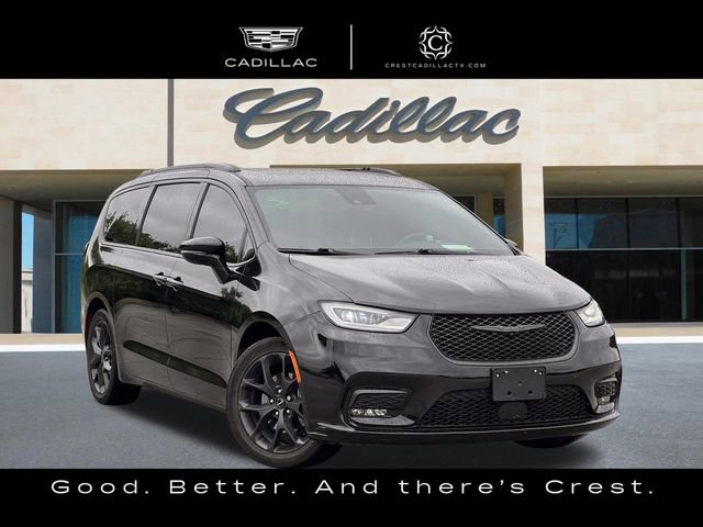 2025 Chrysler Pacifica Limited's photo