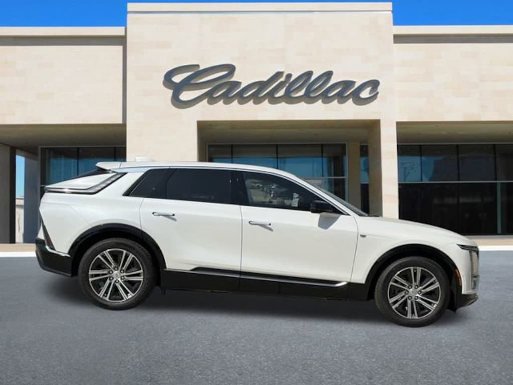 New 2025 CADILLAC LYRIQ Luxury 1 SUV