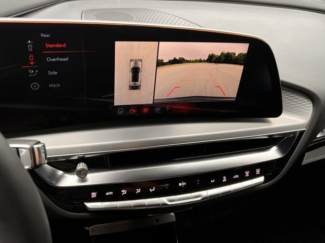 2026 Cadillac LYRIQ V Premium - Photo 16