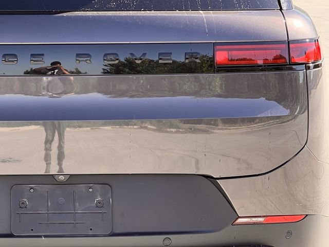 2024 Land Rover Range Rover Sport SE photo 4