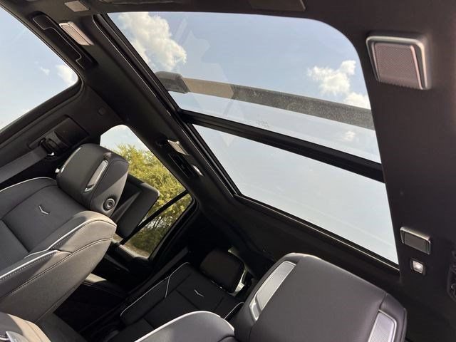 2026 Cadillac Escalade Sport - Photo 19