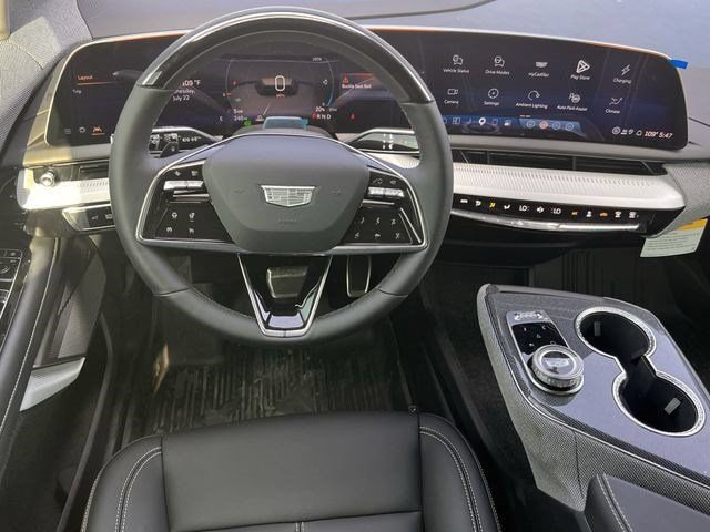 2027 Cadillac OPTIQ Luxury - Photo 9