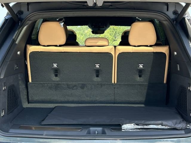 2026 Cadillac Escalade IQ Premium Luxury - Photo 9