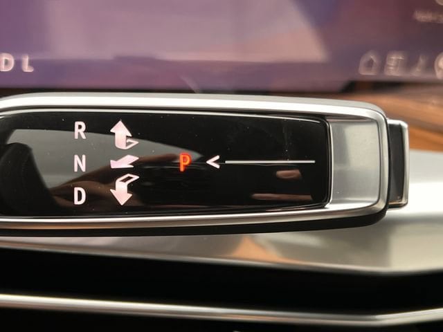2026 Cadillac Escalade Platinum Sport - Photo 17