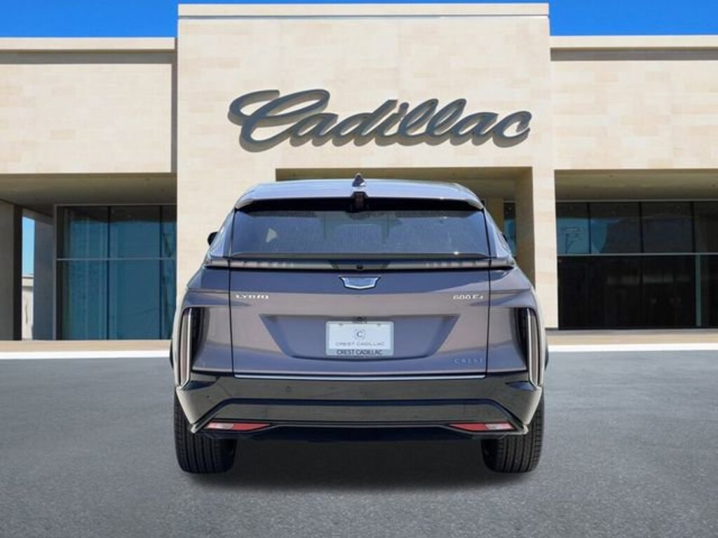 New 2025 CADILLAC LYRIQ Luxury 3 SUV