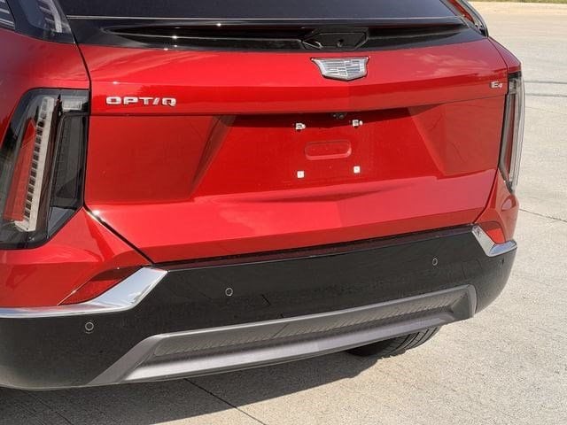 2027 Cadillac OPTIQ Luxury - Photo 7