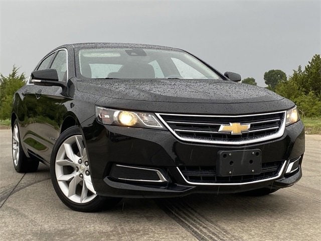 Used 2017 Chevrolet Impala 1LT with VIN 2G1105S39H9122391 for sale in Frisco, TX