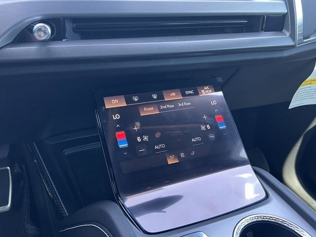 2026 Cadillac VISTIQ Luxury - Photo 18