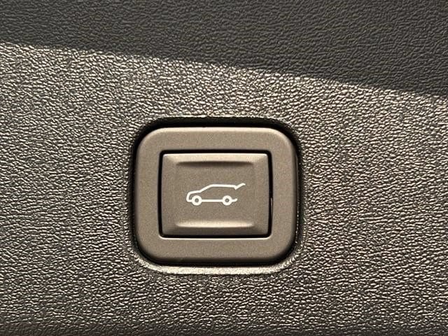 2027 Cadillac OPTIQ Luxury - Photo 23