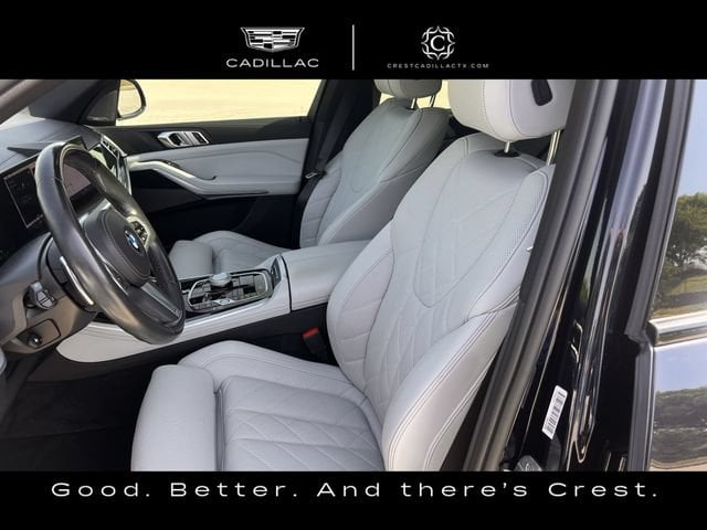 Used 2024 Black BMW sDrive40i image 25