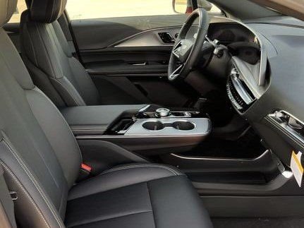 2027 Cadillac LYRIQ Luxury - Photo 22