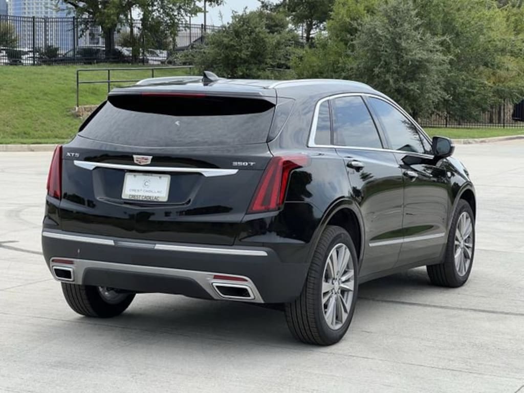 New 2025 CADILLAC XT5 Premium Luxury SUV