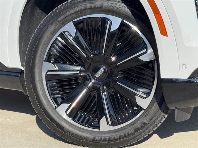 2025 Cadillac Escalade IQ Sport photo 2