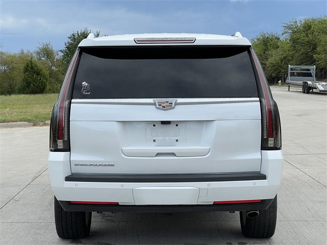2020 Cadillac Escalade ESV Luxury photo 2
