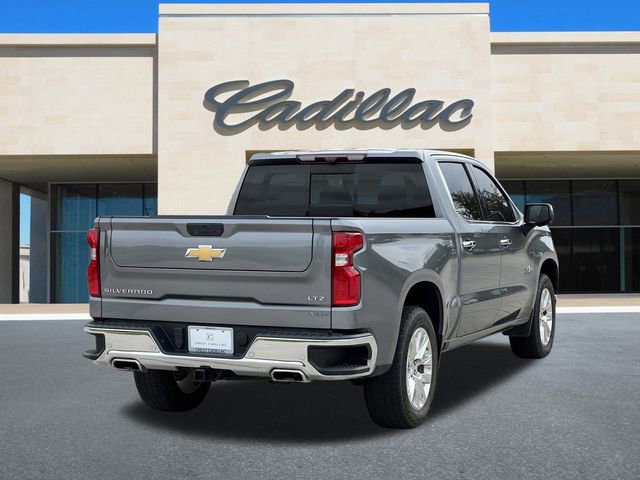 2022 Chevrolet Silverado 1500 LTZ photo 2