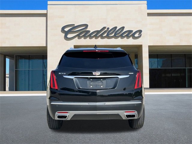 2022 Cadillac XT5 Premium Luxury photo 3