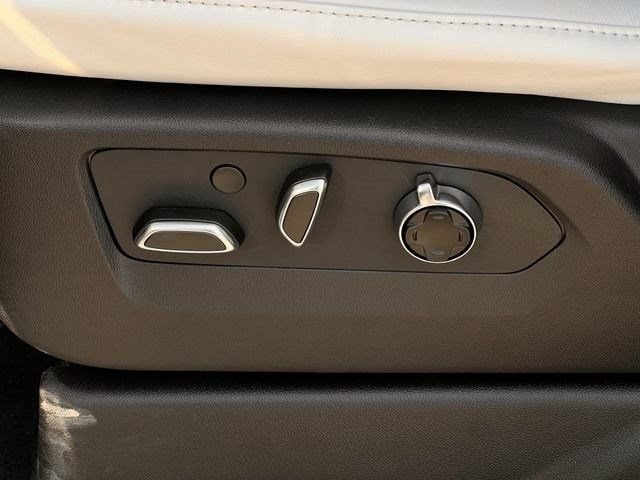2026 Cadillac Escalade ESV Platinum Sport - Photo 23