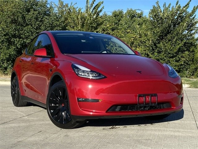 Used 2022 Tesla Model Y Long Range with VIN 7SAYGDEE1NF424549 for sale in Frisco, TX