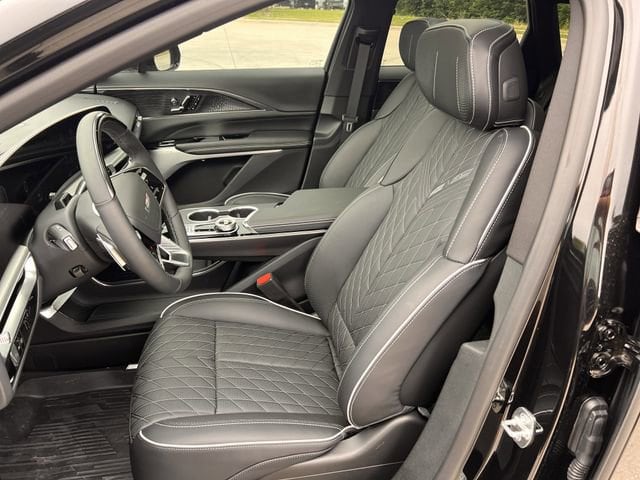 2026 Cadillac LYRIQ V Premium - Photo 20