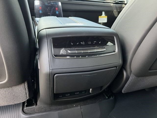 2026 Cadillac Escalade ESV Platinum Sport - Photo 24