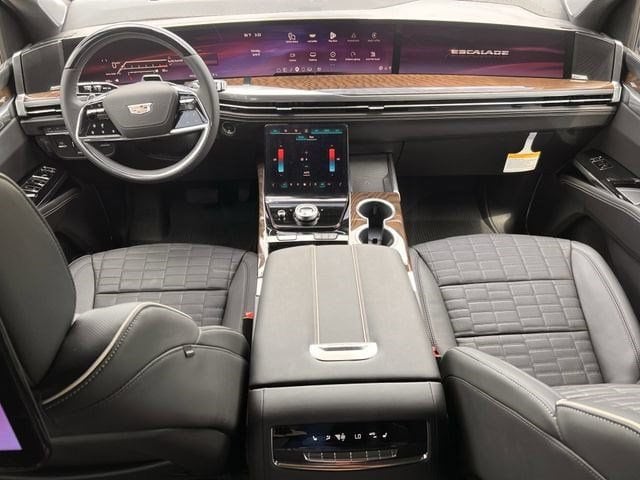 2026 Cadillac Escalade Platinum Sport - Photo 9