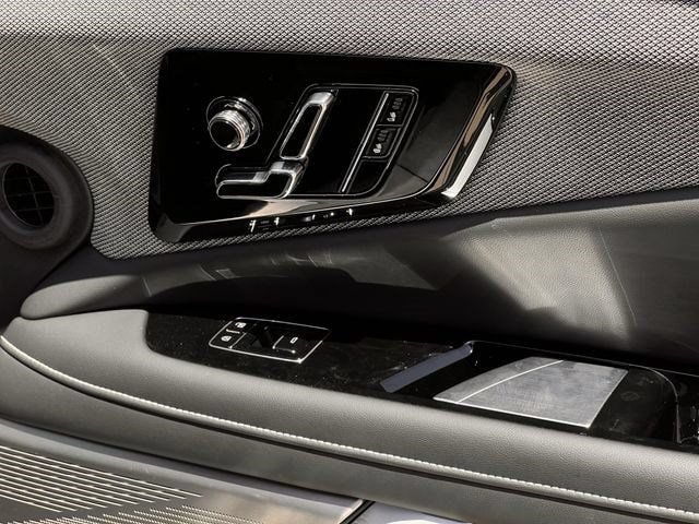 2026 Cadillac OPTIQ Sport - Photo 24