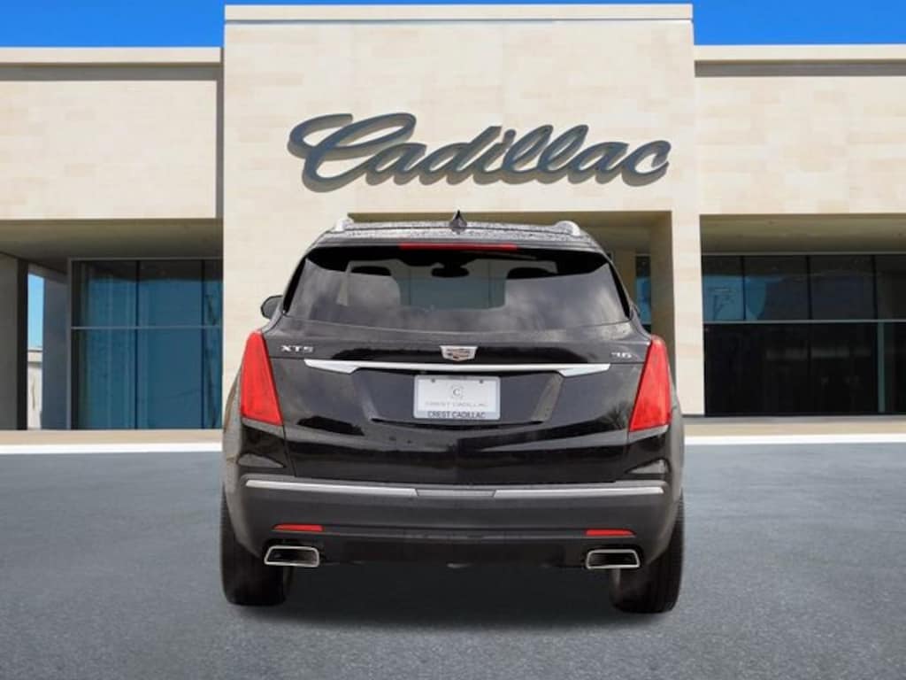 Used 2018 CADILLAC XT5 Premium Luxury FWD SUV