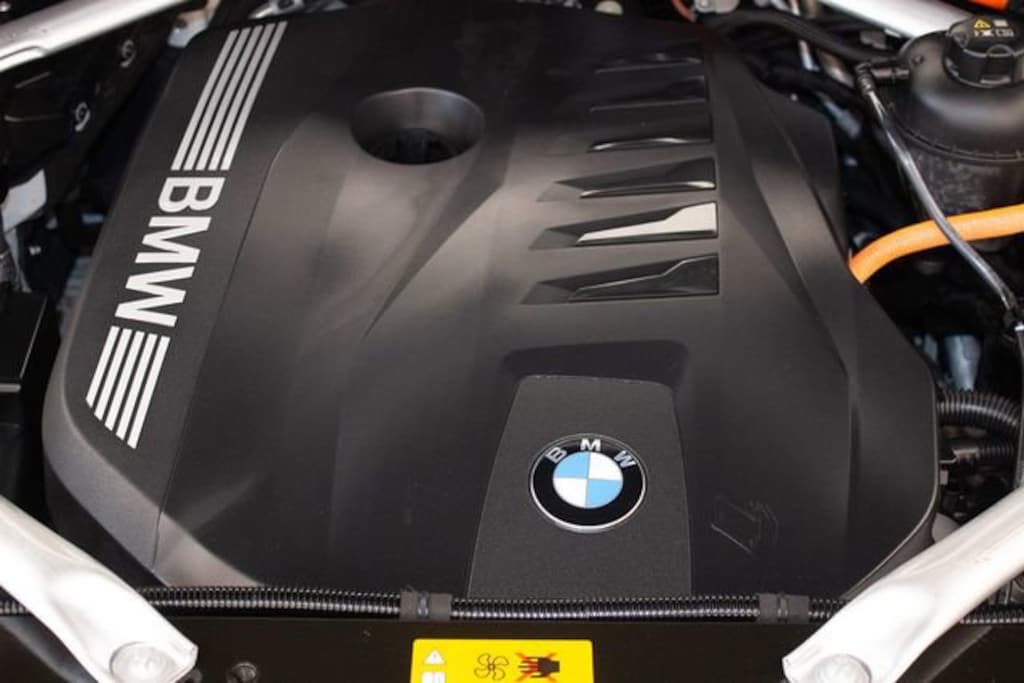 Used 2025 BMW X5 xDrive50e